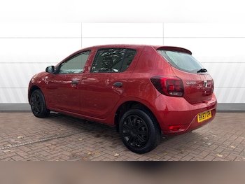 Used Dacia Sandero 2017 for sale - 76422256: Photo