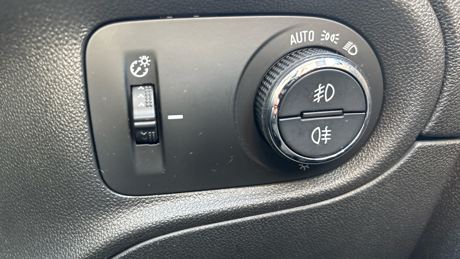 Used Vauxhall Grandland 2023 for sale - 78087311: Photo 37