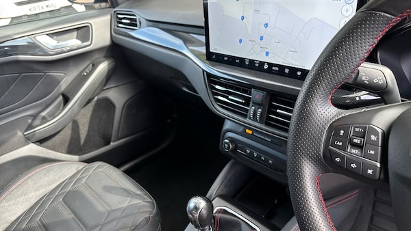 Used Ford Focus 2023 for sale - 76076218: Photo 14