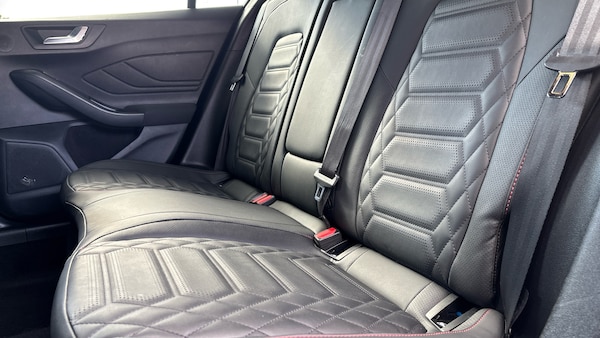 Used Ford Focus 2023 for sale - 76076218: Photo 16