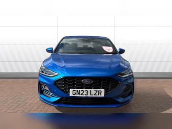 Used Ford Focus 2023 for sale - 76076218: Photo 3