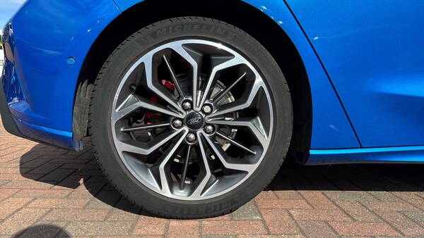 Used Ford Focus 2023 for sale - 76076218: Photo 7