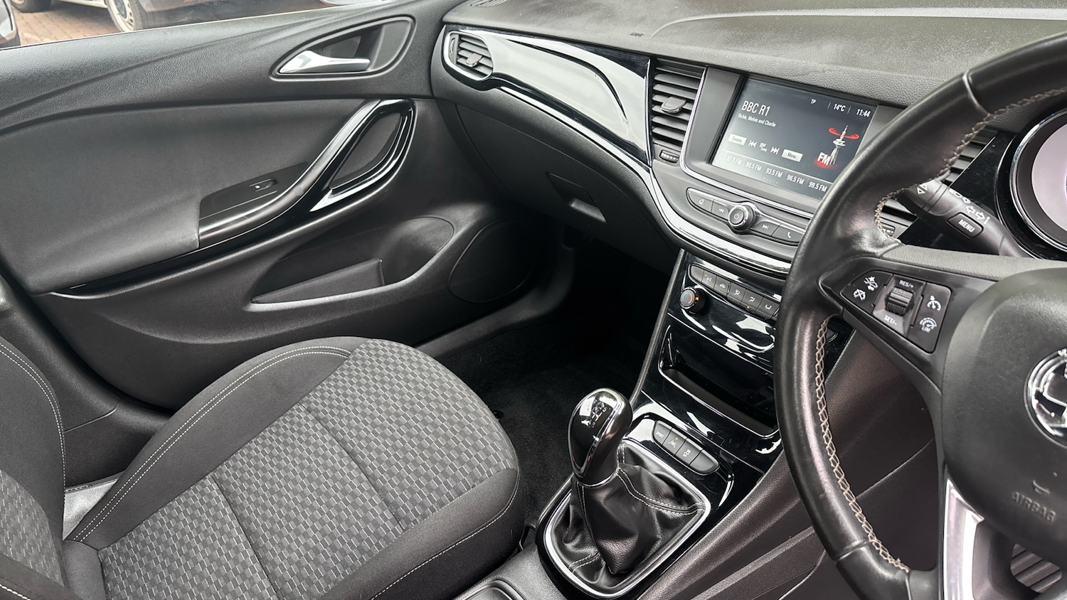 Used Vauxhall Astra 2017 for sale - 76451819: Photo 14