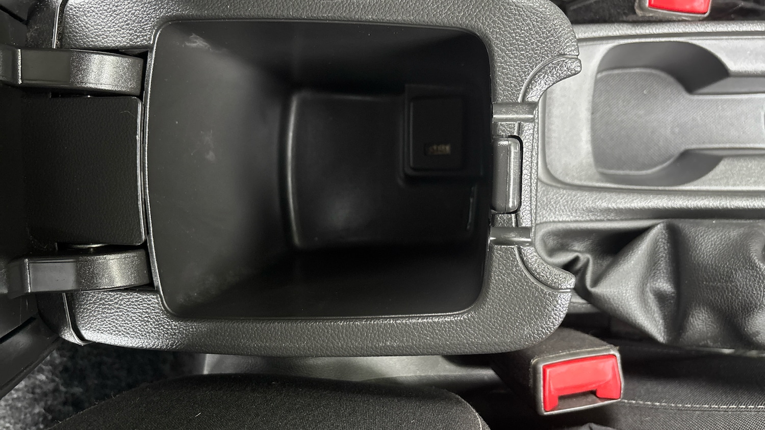 Used Vauxhall Astra 2017 for sale - 76451819: Photo 28