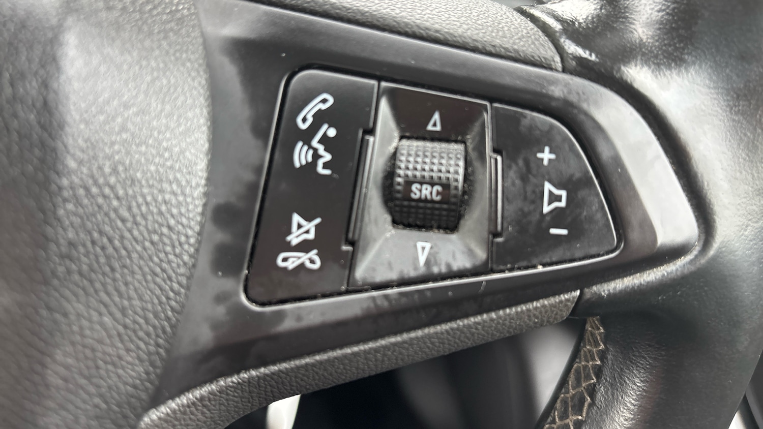 Used Vauxhall Astra 2017 for sale - 76451819: Photo 31