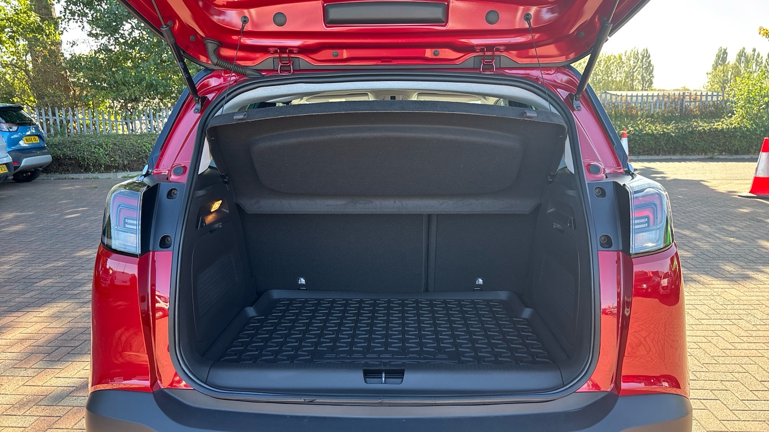 Used Vauxhall Crossland 2023 for sale - 76057764: Photo 4