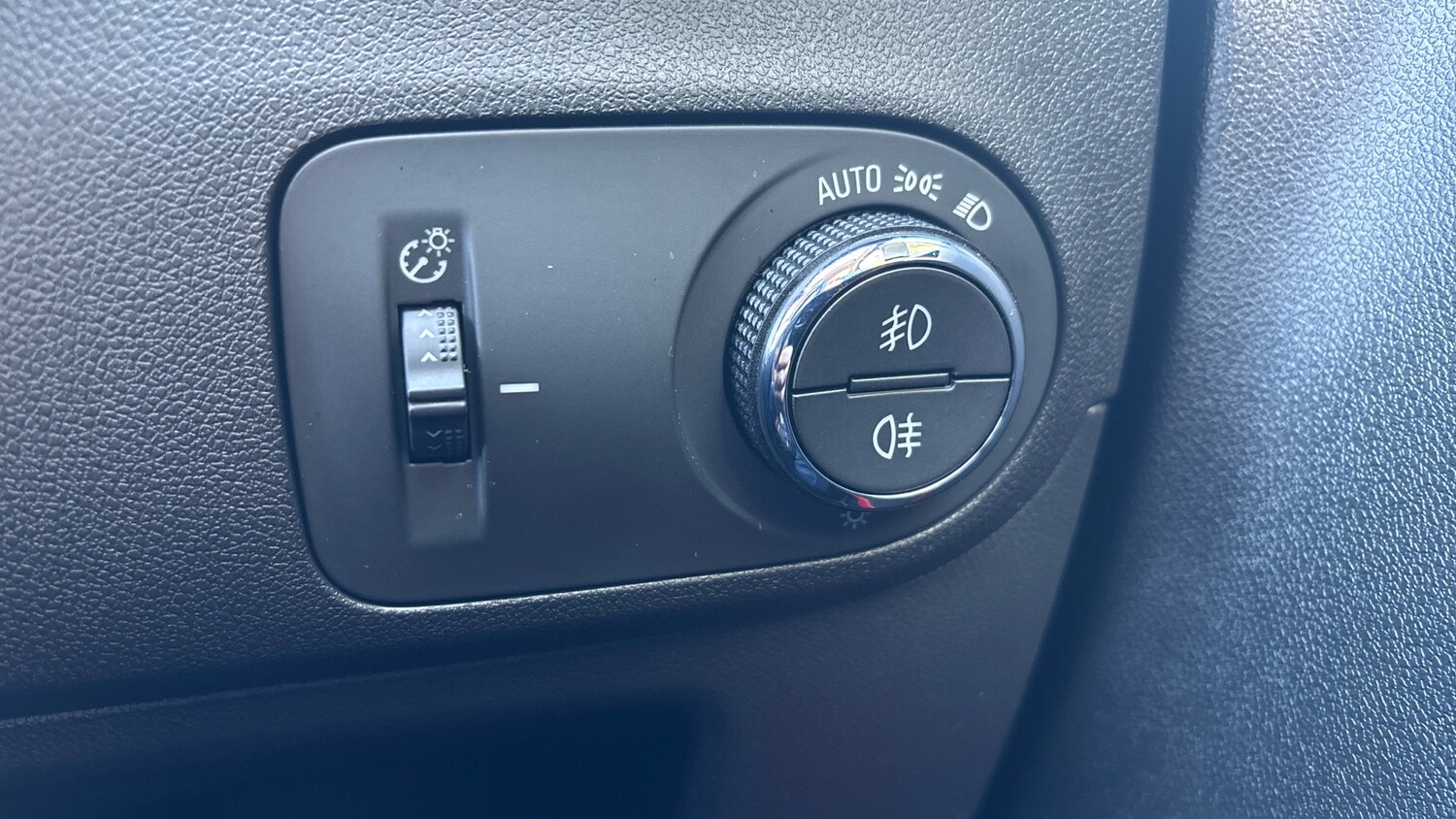 Used Vauxhall Crossland 2023 for sale - 76057764: Photo 41