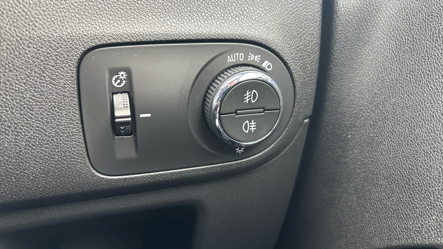 Used Vauxhall Crossland 2021 for sale - 76404451: Photo 37