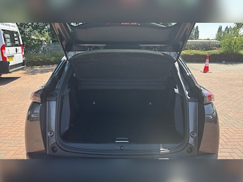 Used Peugeot 2008 2023 for sale - 79341189: Photo