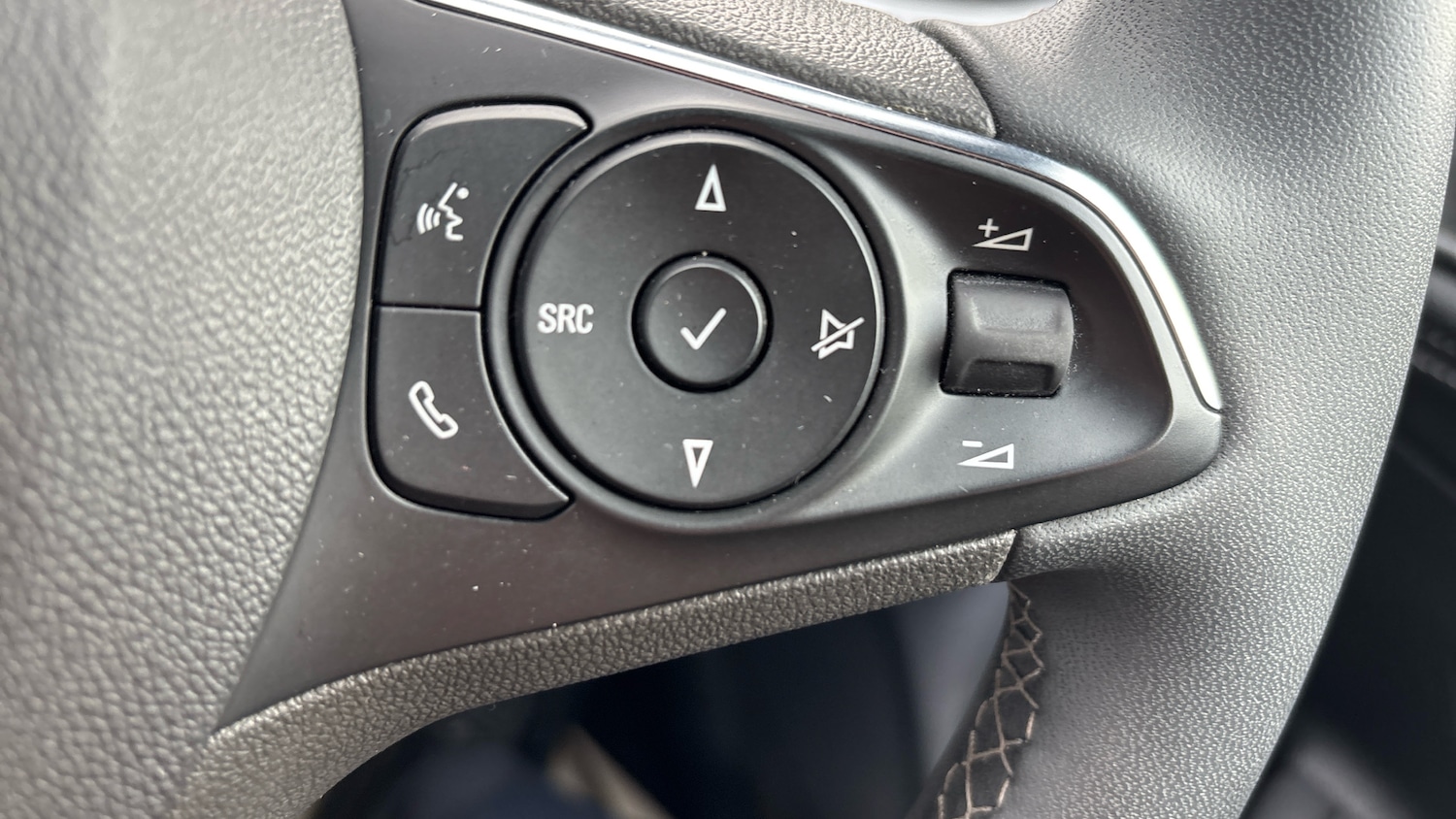 Used Vauxhall Mokka 2024 for sale - 76734399: Photo 38