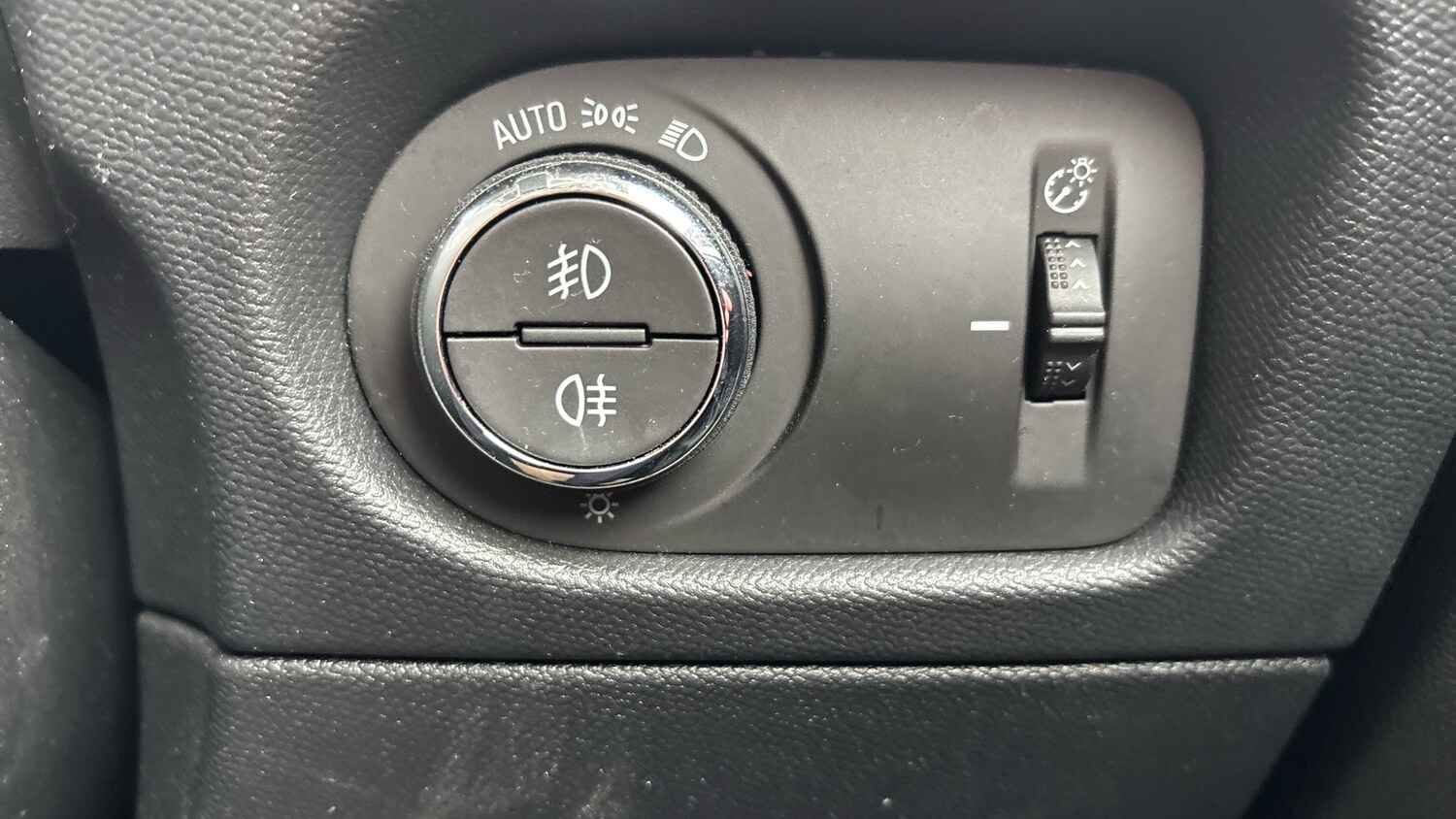 Used Vauxhall Mokka 2024 for sale - 76734399: Photo 40