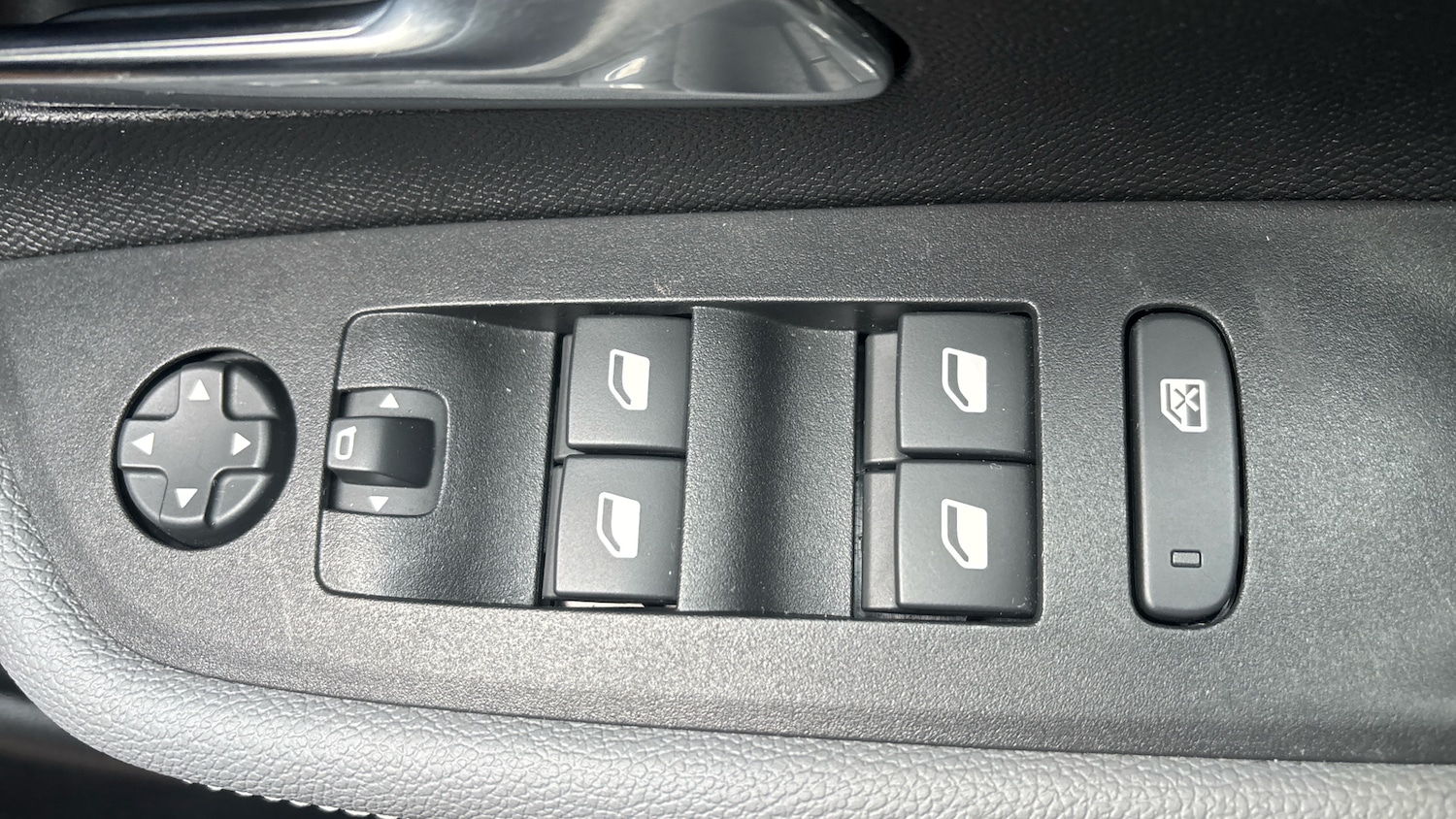 Used Vauxhall Mokka 2025 for sale - 77262182: Photo 42