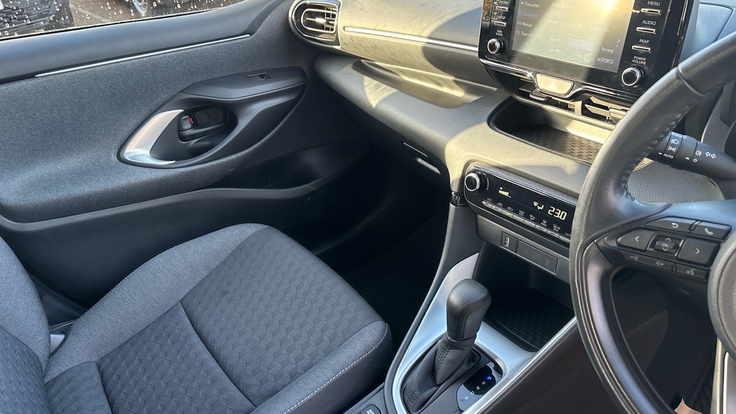 Used Toyota Yaris 2020 for sale - 76879223: Photo 14