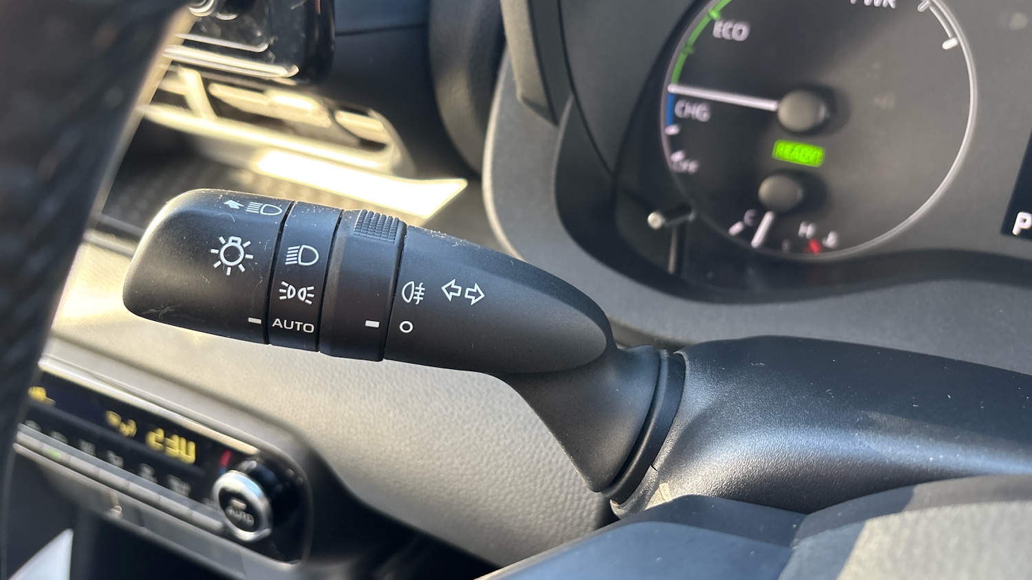 Used Toyota Yaris 2020 for sale - 76879223: Photo 32