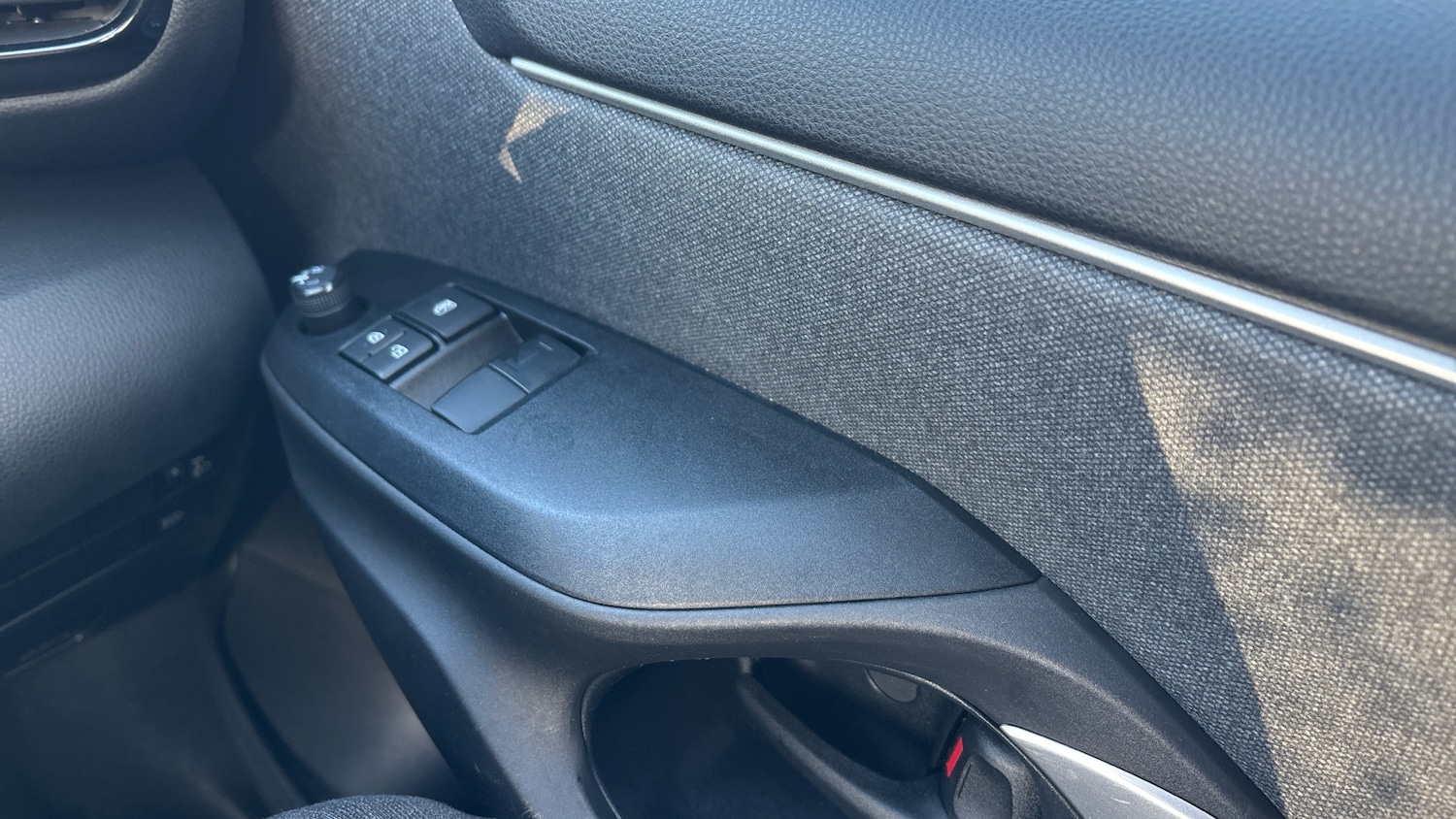 Used Toyota Yaris 2020 for sale - 76879223: Photo 35