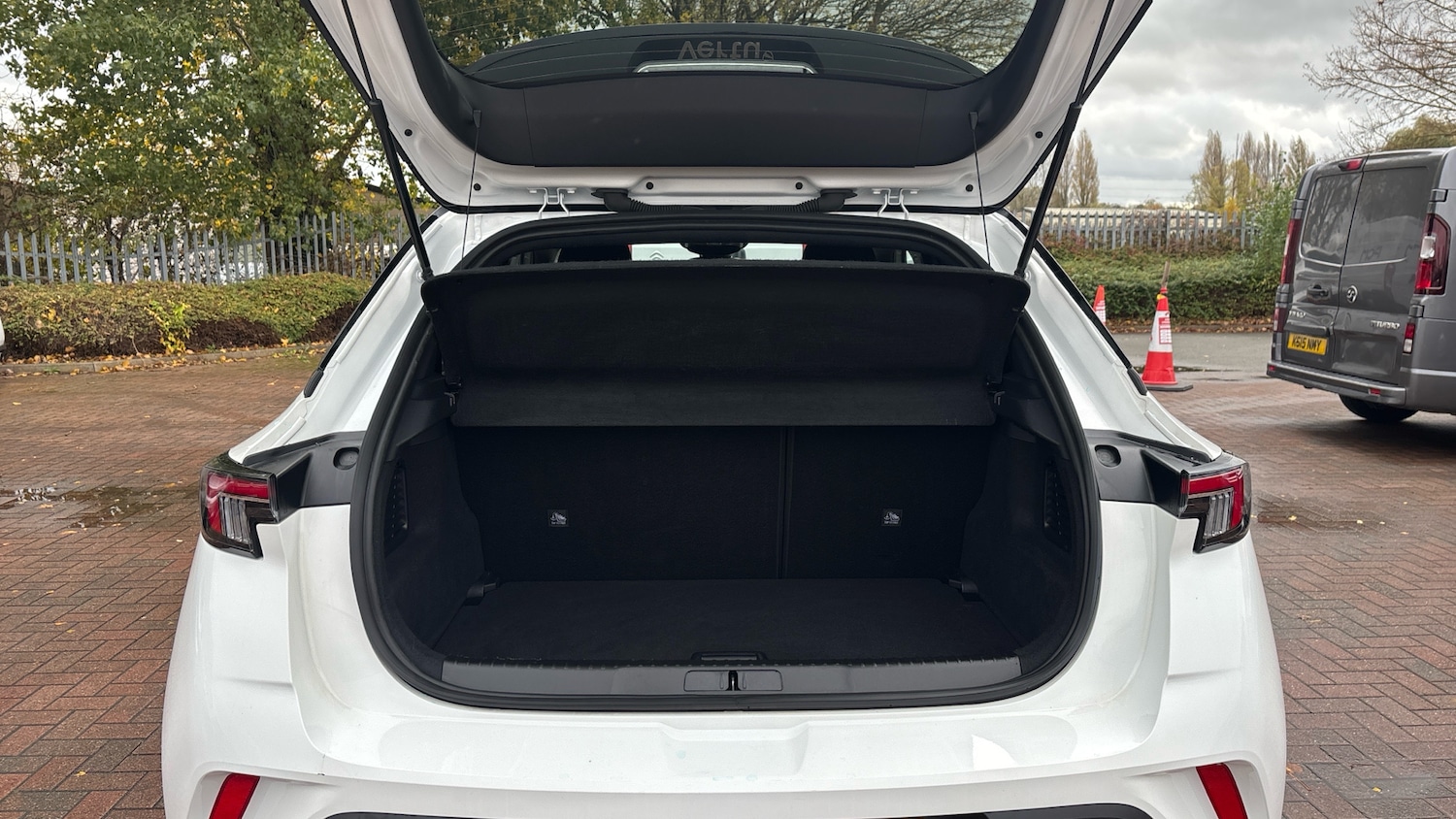 Used Vauxhall Mokka 2023 for sale - 76531324: Photo 4