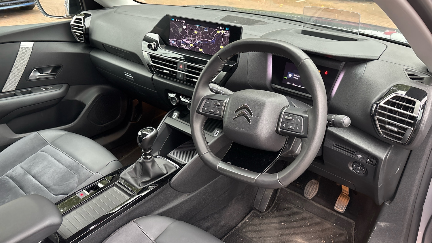Used Citroen C4 2024 for sale - 76322476: Photo 11