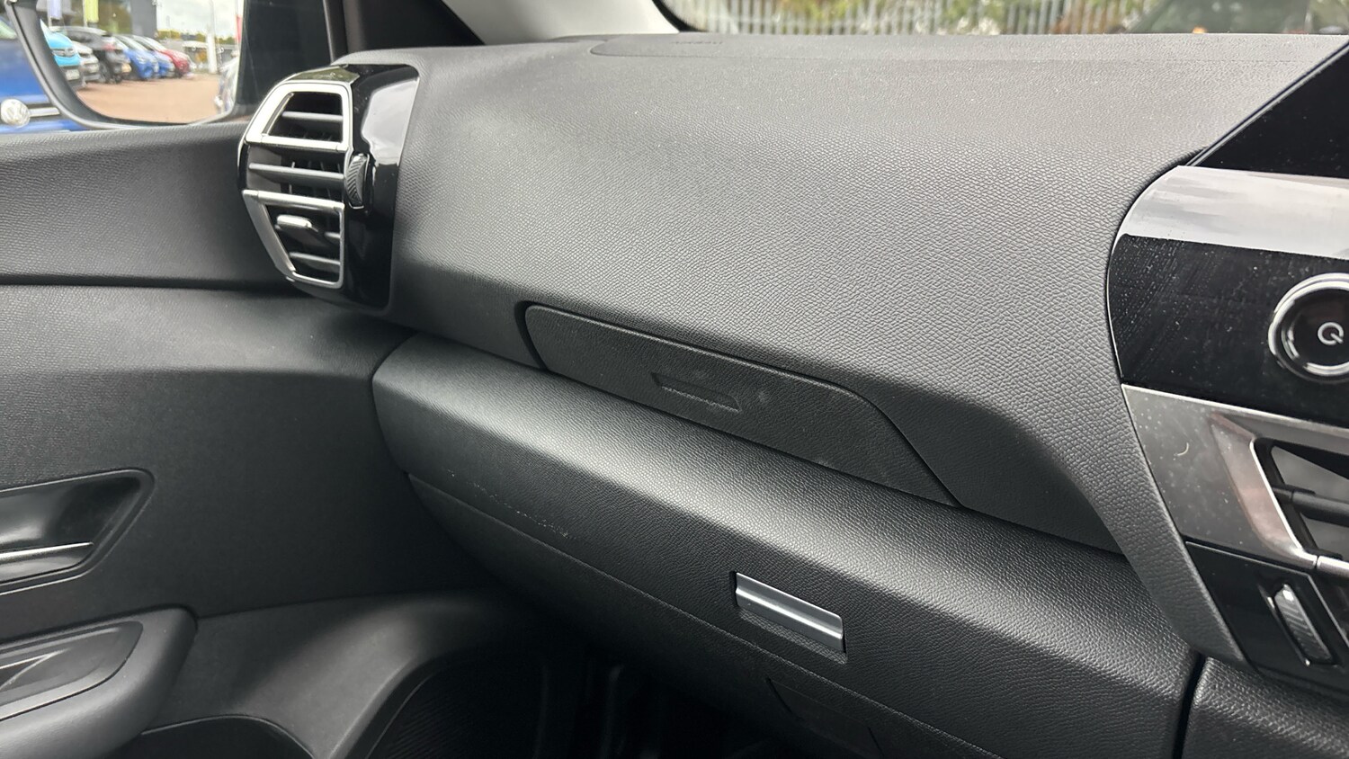 Used Citroen C4 2024 for sale - 76322476: Photo 37