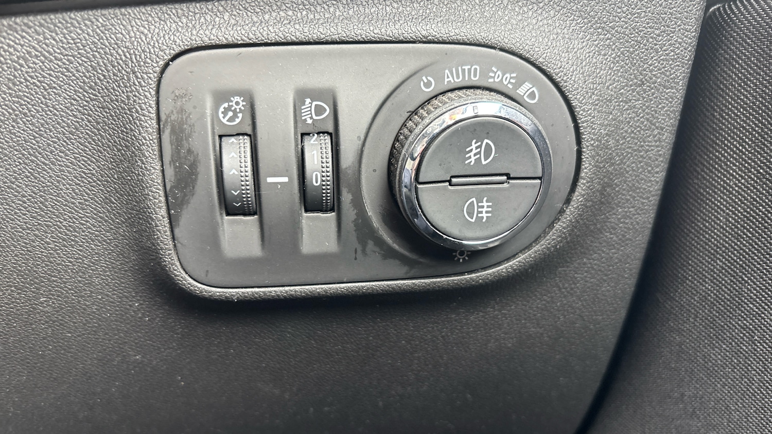 Used Vauxhall Corsa 2018 for sale - 76343897: Photo 34