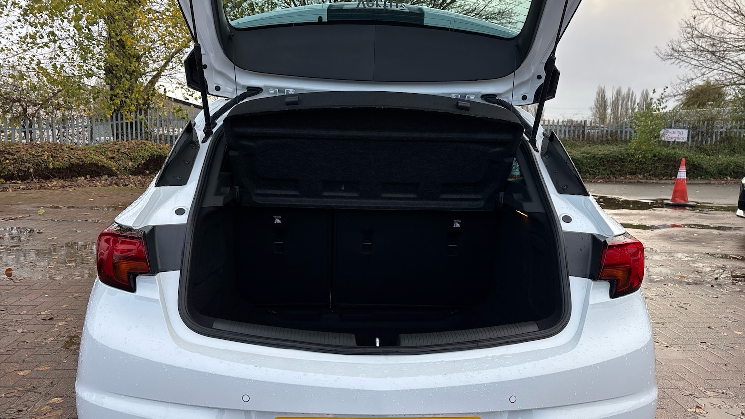 Used Vauxhall Astra 2021 for sale - 76650055: Photo 4