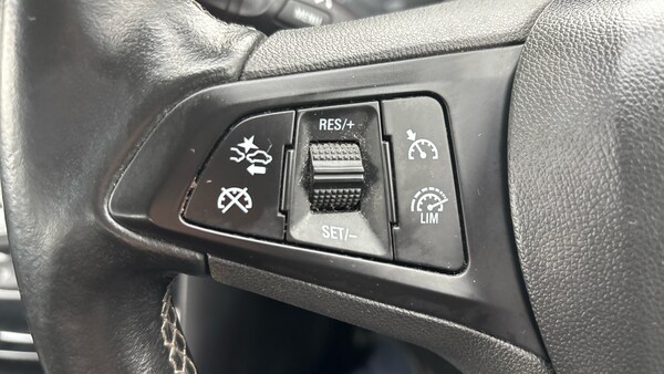 Used Vauxhall Astra 2017 for sale - 76243089: Photo 29