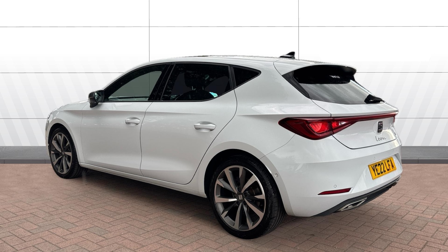 Used SEAT Leon 2022 for sale - 75922420: Photo 2