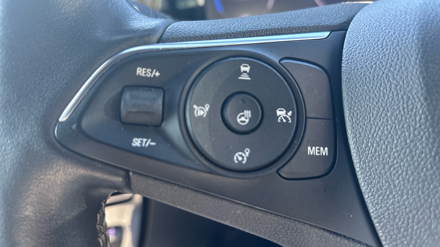 Used Vauxhall Mokka 2023 for sale - 77950308: Photo 33