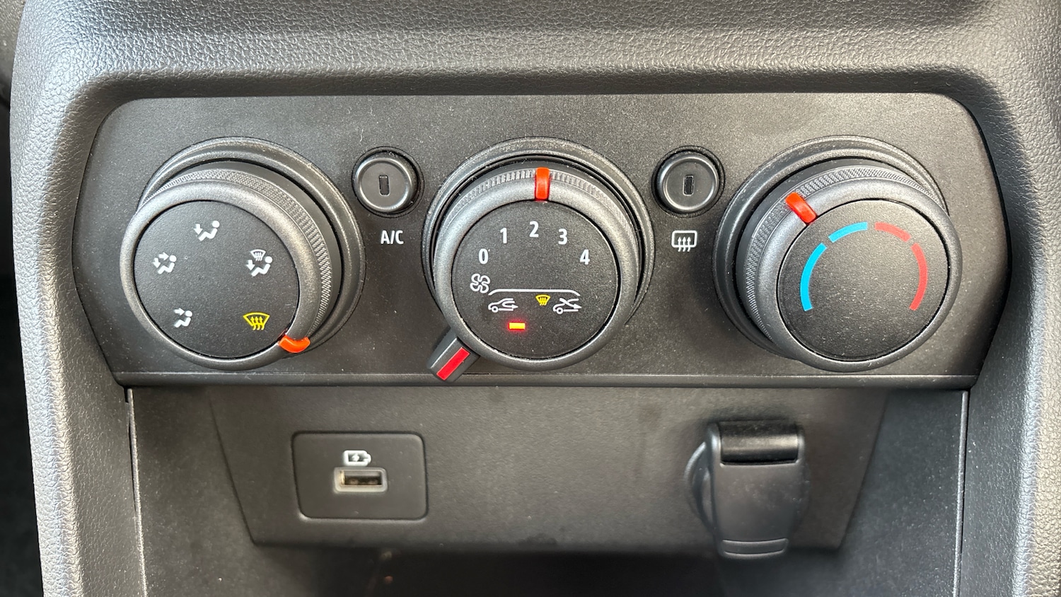 Used Dacia Sandero 2022 for sale - 77474981: Photo 28