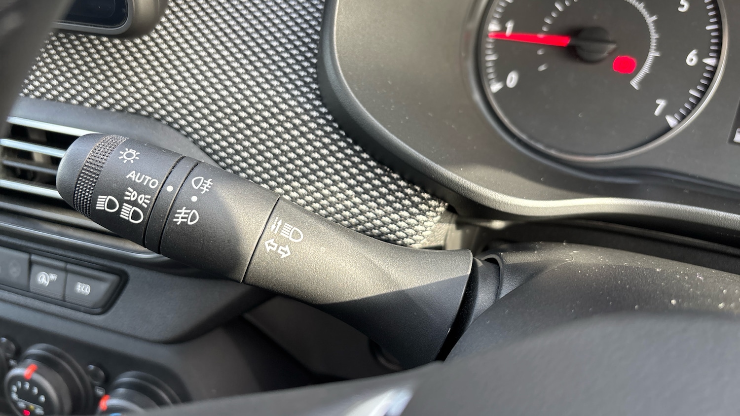 Used Dacia Sandero 2022 for sale - 77474981: Photo 33