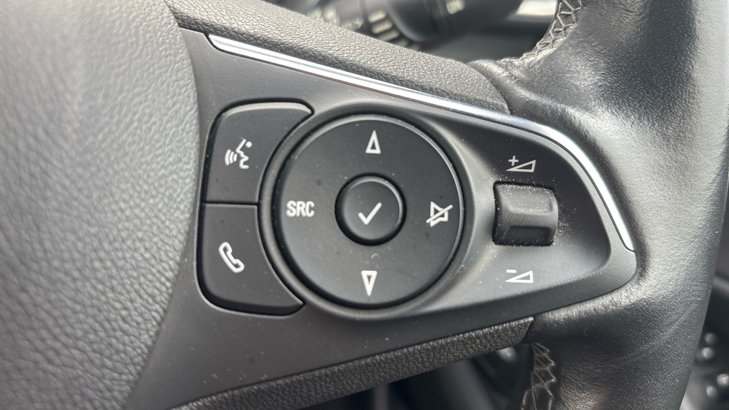 Used Vauxhall Crossland 2021 for sale - 77404484: Photo 35