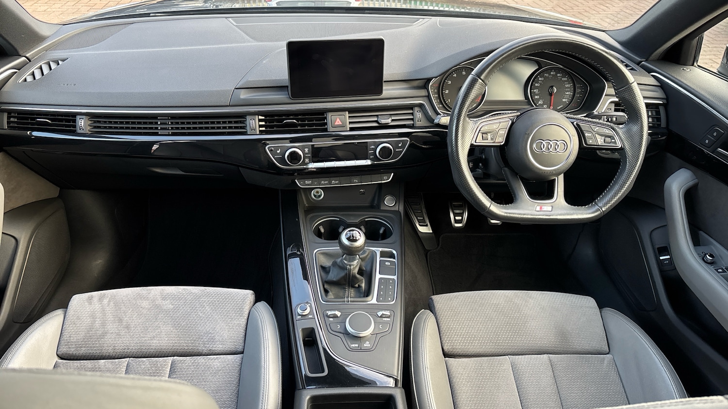 Used Audi A4 2017 for sale - 77761698: Photo 10