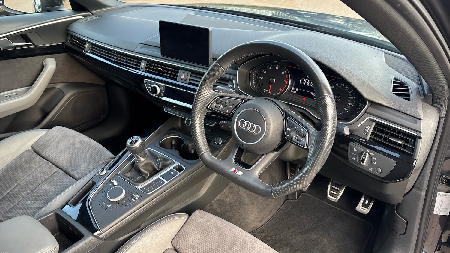 Used Audi A4 2017 for sale - 77761698: Photo 11