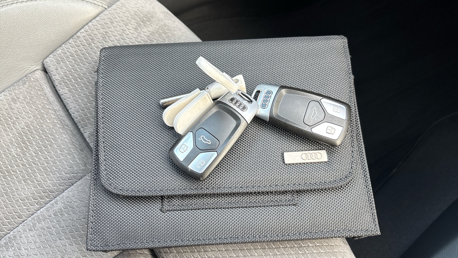 Used Audi A4 2017 for sale - 77761698: Photo 20