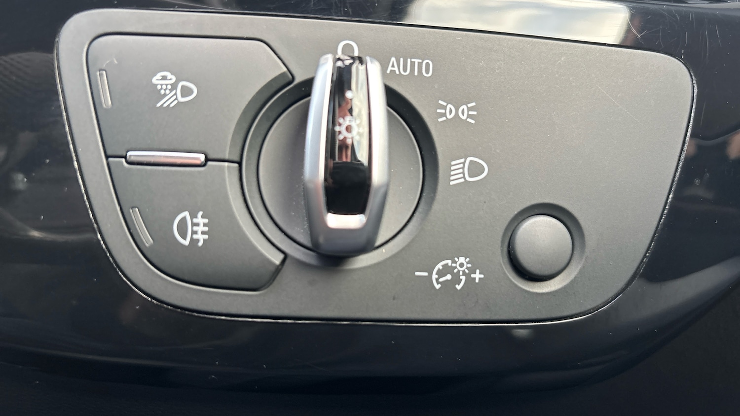 Used Audi A4 2017 for sale - 77761698: Photo 40