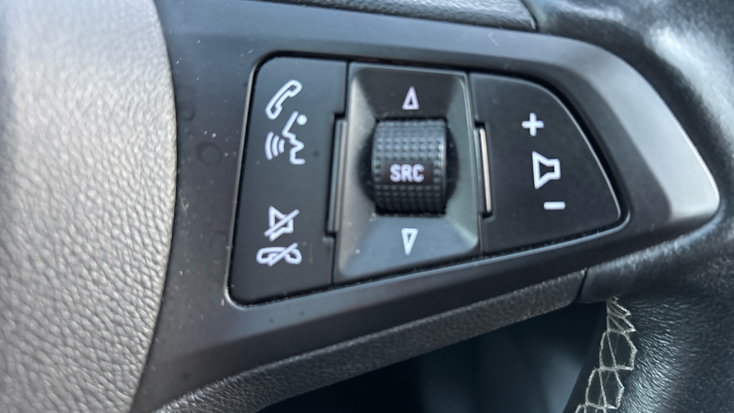 Used Vauxhall Astra 2019 for sale - 77446098: Photo 31