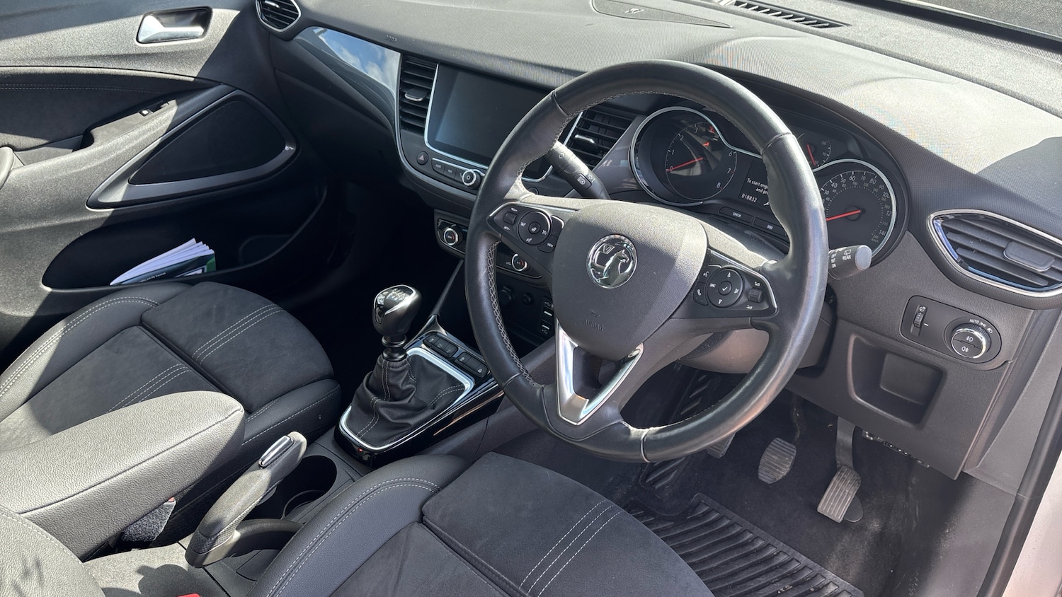 Used Vauxhall Crossland 2023 for sale - 78197296: Photo 11