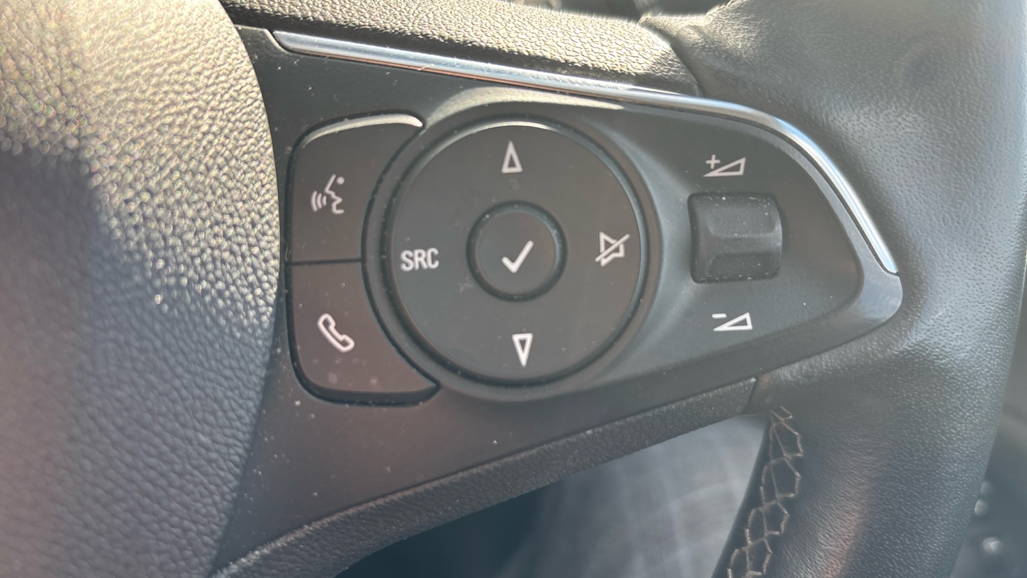 Used Vauxhall Crossland 2023 for sale - 78197296: Photo 37