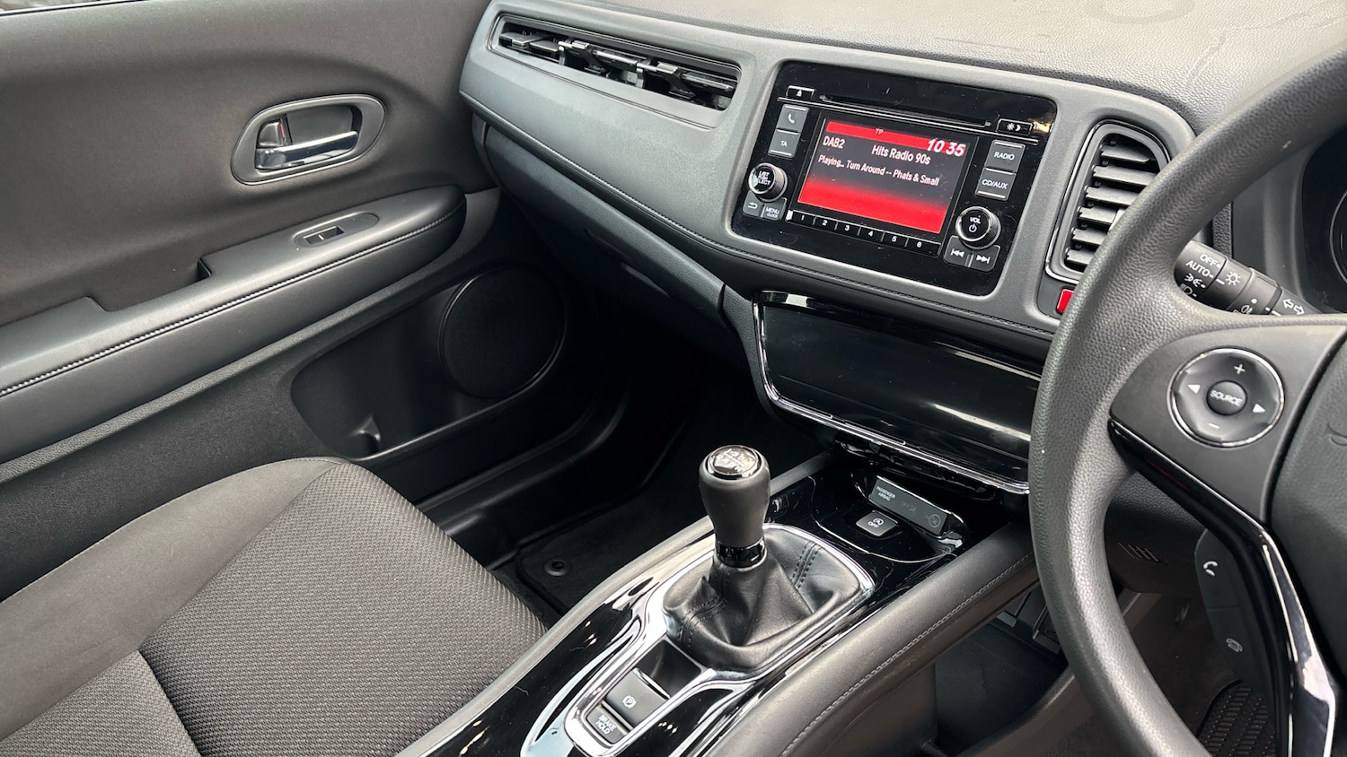 Used Honda HR-V 2016 for sale - 76817420: Photo 14