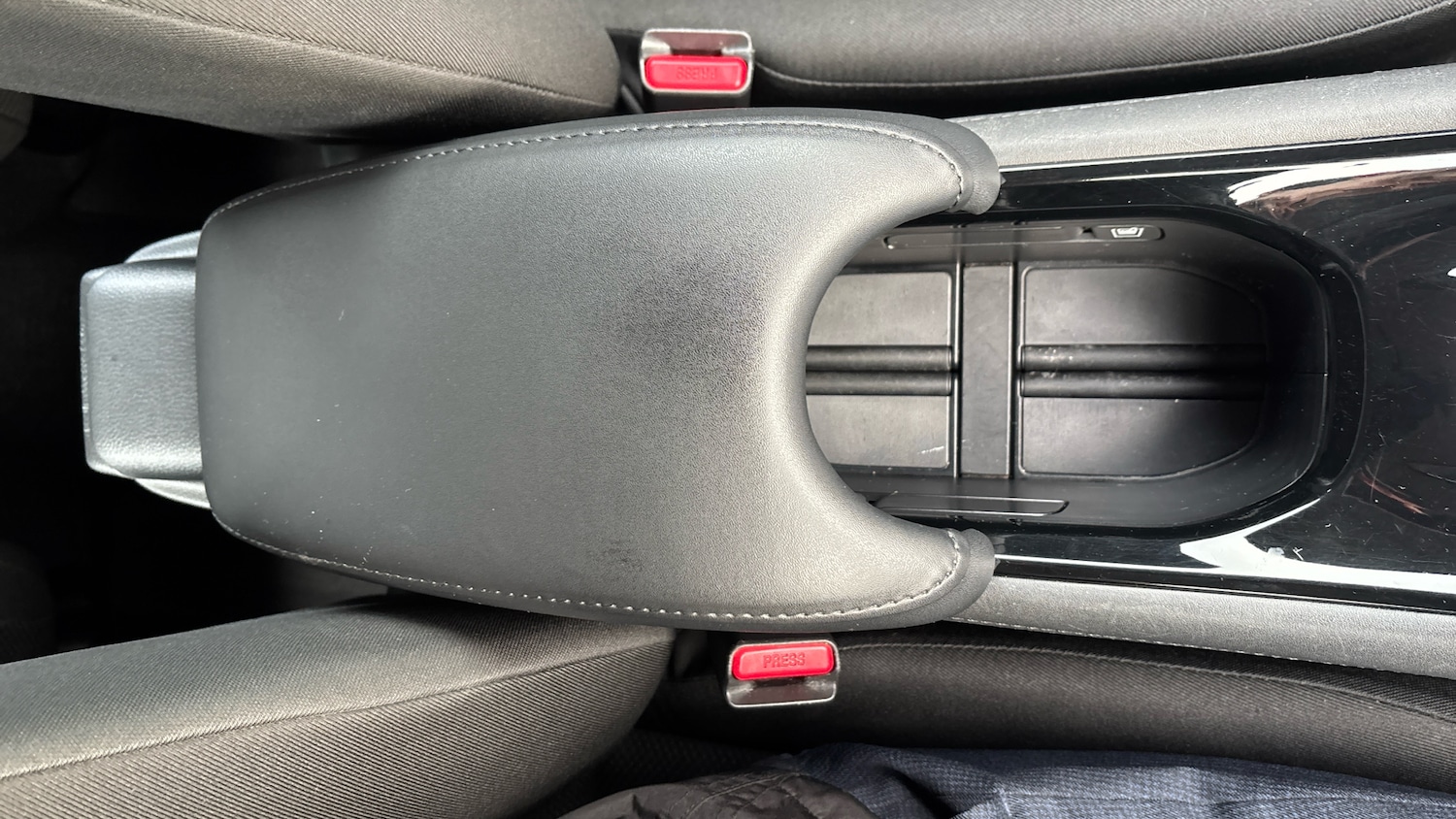 Used Honda HR-V 2016 for sale - 76817420: Photo 27