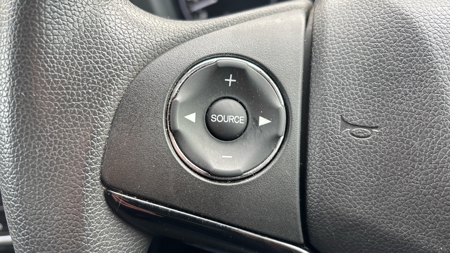 Used Honda HR-V 2016 for sale - 76817420: Photo 28