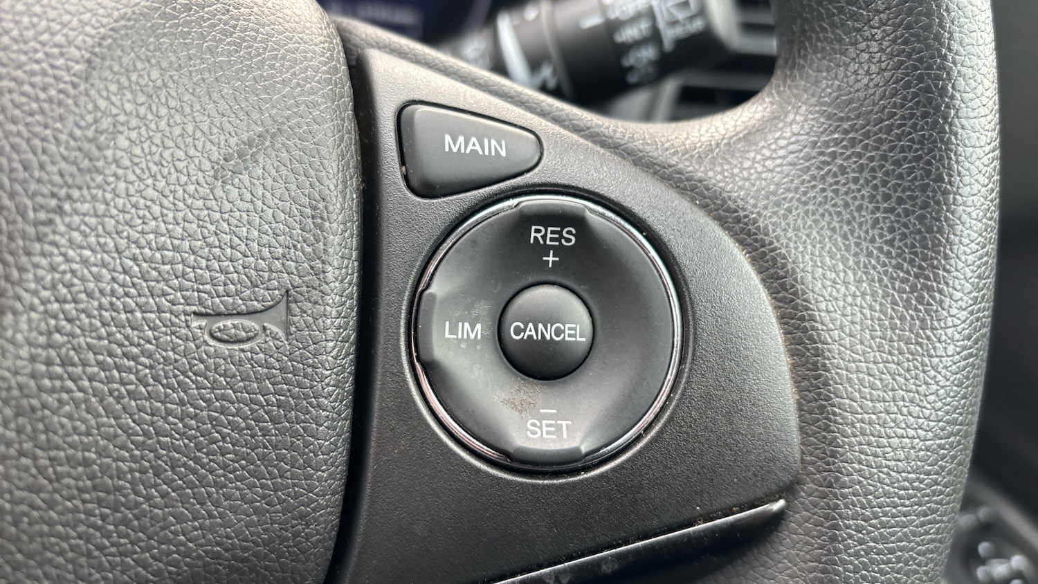 Used Honda HR-V 2016 for sale - 76817420: Photo 30