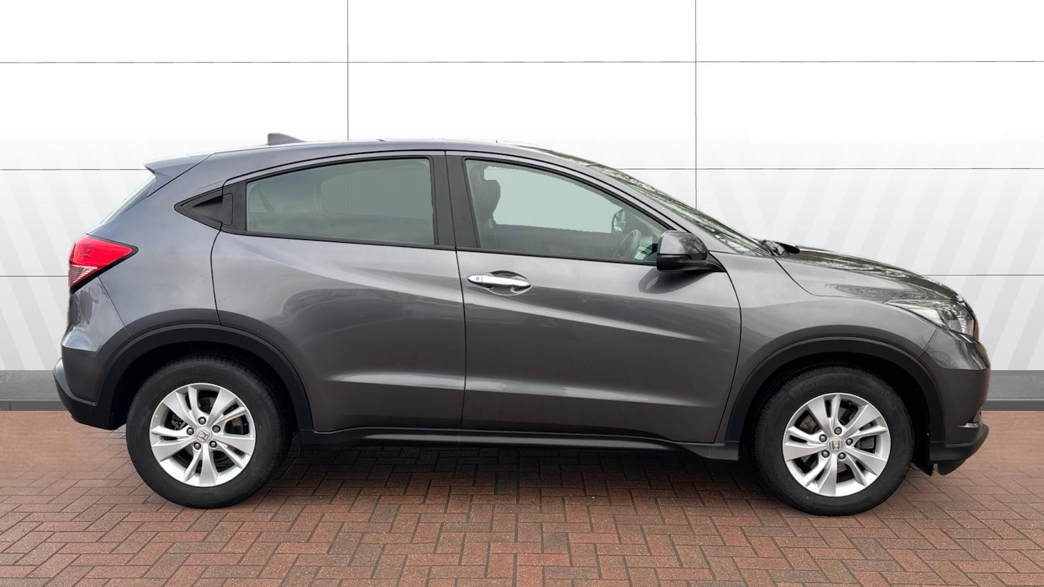 Used Honda HR-V 2016 for sale - 76817420: Photo 5