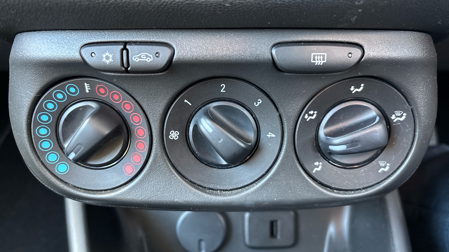 Used Vauxhall Corsa 2019 for sale - 76612513: Photo 24