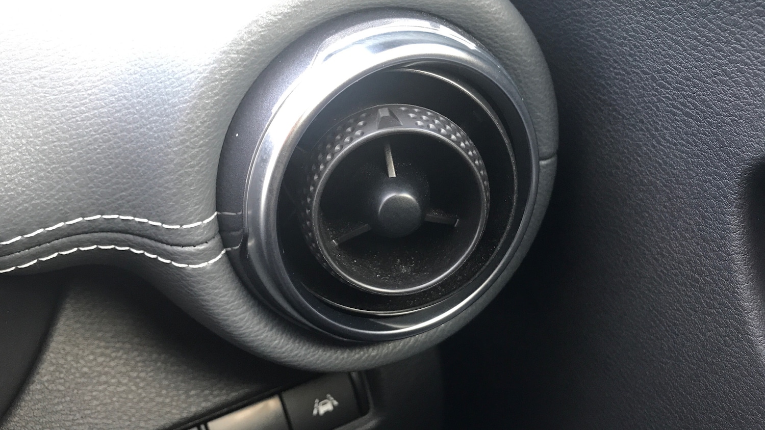 Used Nissan Juke 2021 for sale - 76384230: Photo 46