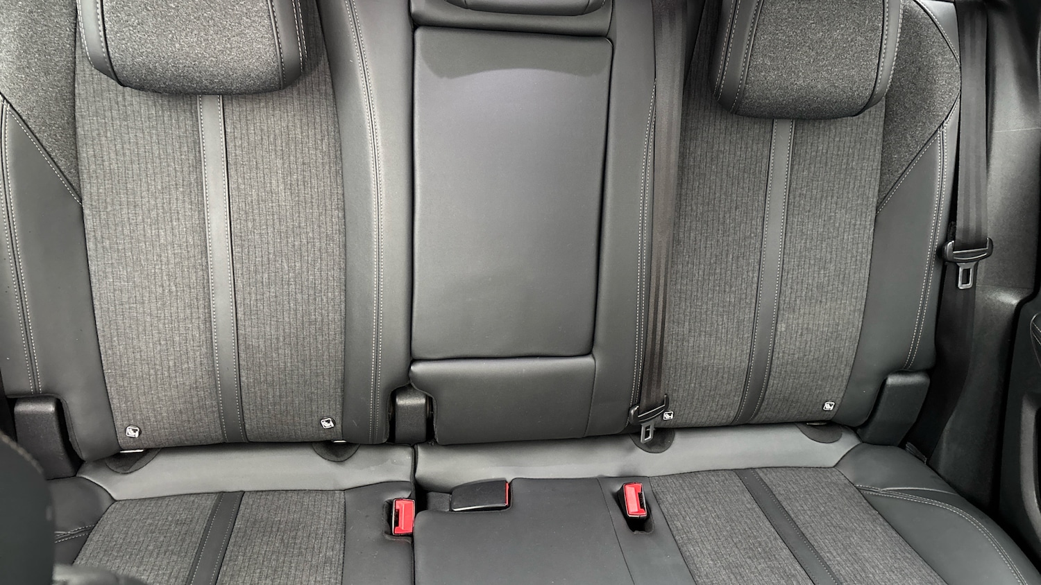 Used Peugeot 3008 2020 for sale - 76919693: Photo 15