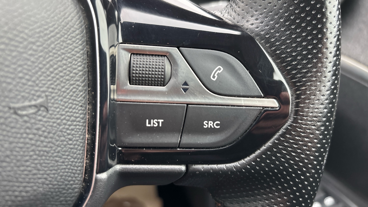 Used Peugeot 3008 2020 for sale - 76919693: Photo 32