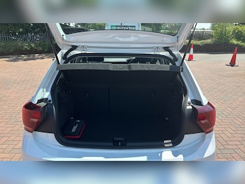 Used Volkswagen Polo 2023 for sale - 79176540: Photo