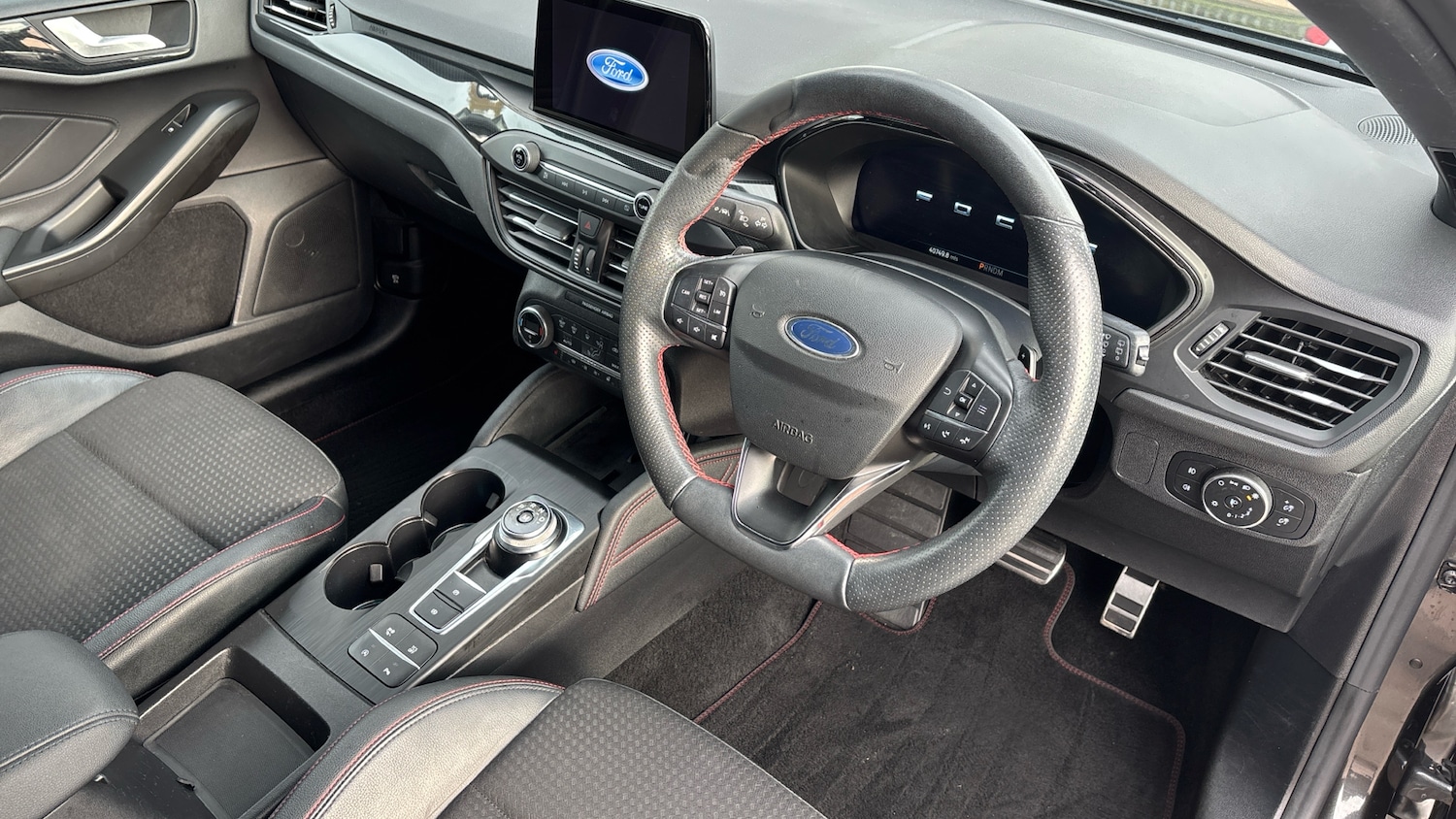 Used Ford Focus 2021 for sale - 78042608: Photo 11