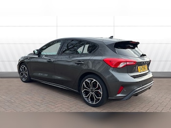 Used Ford Focus 2021 for sale - 78042608: Photo