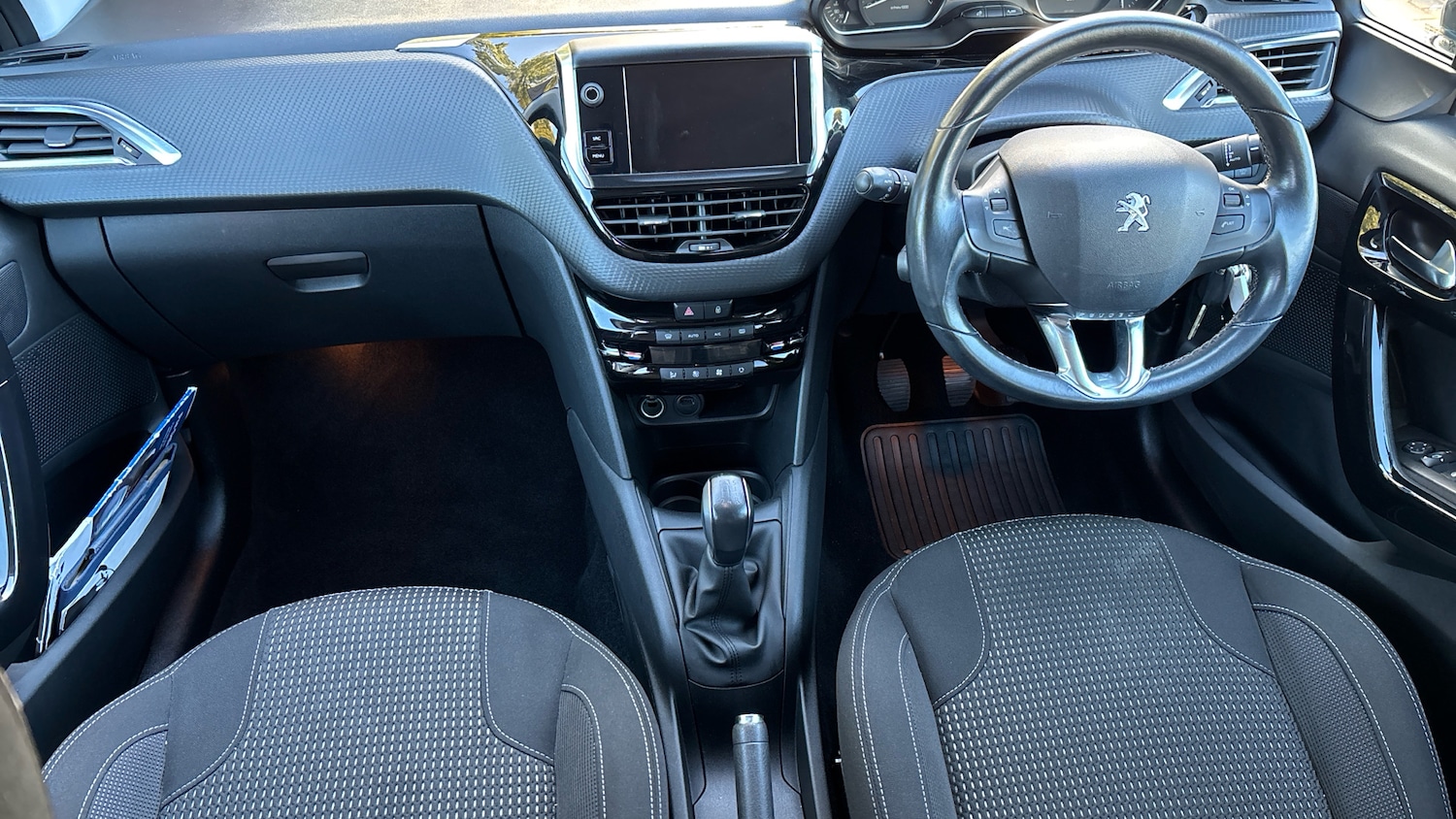 Used Peugeot 208 2019 for sale - 76374605: Photo 10